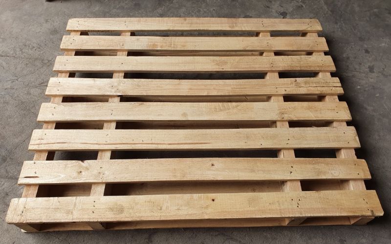 Pallet gỗ thông nhập khẩu Biên Hòa