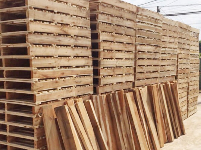 sản xuất pallet gỗ theo yêu cầu